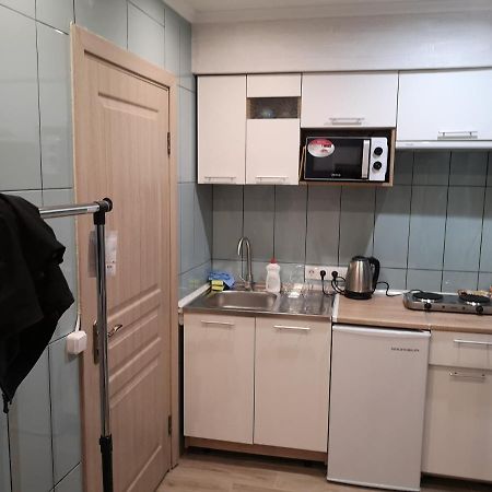 Freedom Apartment On Bazarna Str Lviv Exterior photo